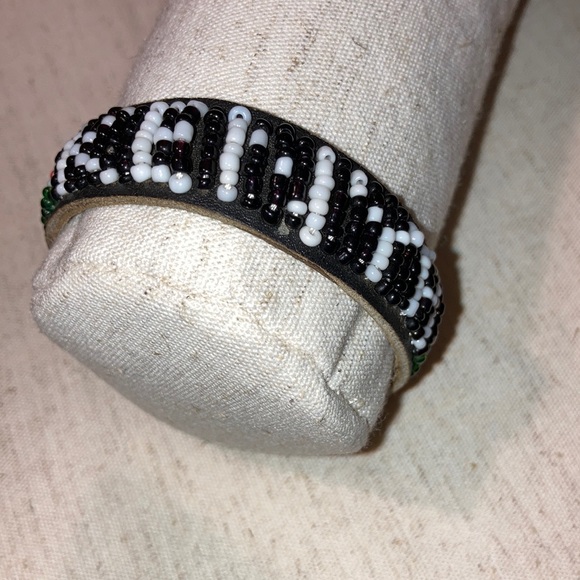 Kenya Flag Bracelet: Handmade Bracelet, Adjustable Beaded  Kenya, Africa. Authentic Bracelet